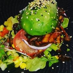 A picture of Shroom burger.