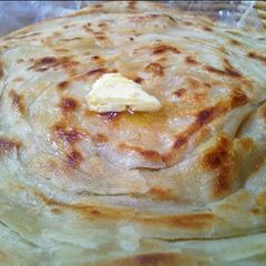 A picture of Lachay dar paratha.