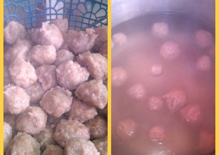 Resep Bakso ayam empuk Lezat