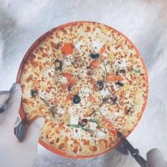 A picture of Pizza 🍕 fista.