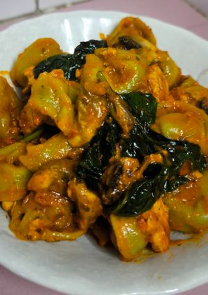 Gambar Chicken Chilli Pesto Tortellini