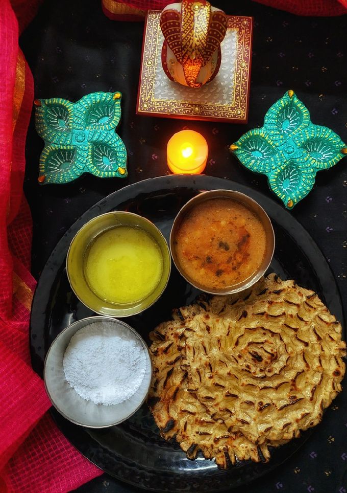 खोबा रोटी (khoba roti recipe in Hindi) रेसिपी मुख्य फोटो