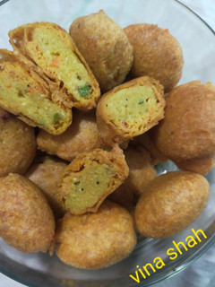 कच्चे केले के टिक्की पकौड़े (Raw Banana Tikki Recipe In Hindi) रेसिपी मुख्य फोटो