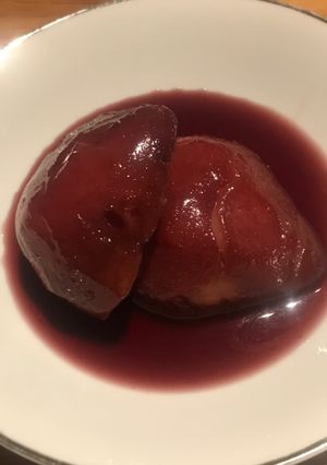 Une photo de Poires pochées au vin