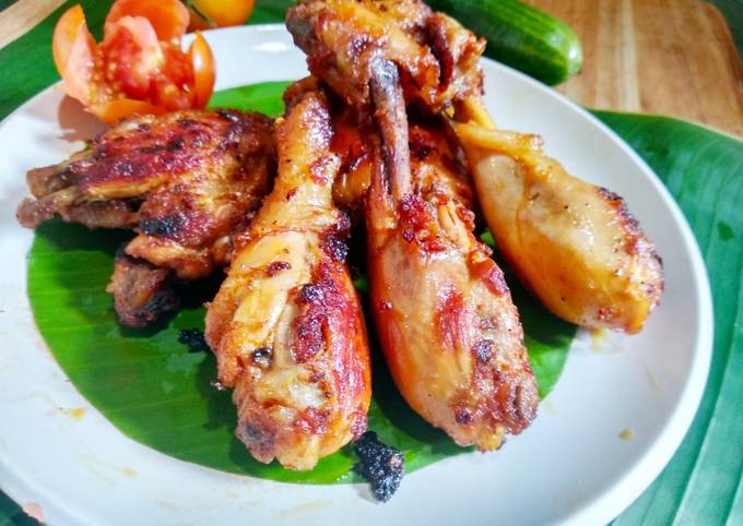 Resep Ayam Bakar Bumbu Rujak oleh MoeQ - Cookpad