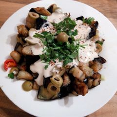 A picture of Aubergine salad.