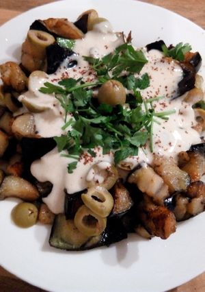A picture of Aubergine salad.
