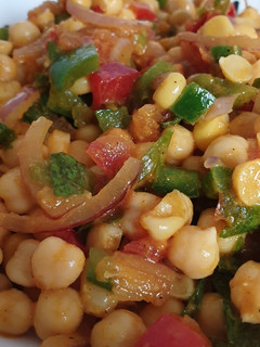 Una foto de Ensalada fresca de garbanzos
