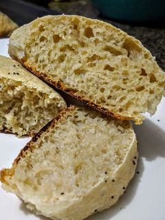 Una foto de PAN 🥖De CRISTAL...!😧