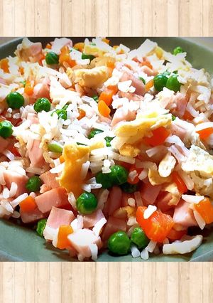 Una foto de Arroz tres delicias casero y light