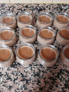 Una foto de Yogur de chocolate