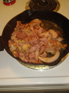 A picture of Garlic and onion bacon.