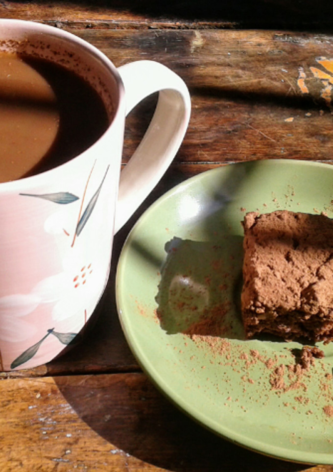 Una foto de Brownie de Porotos Negros (sin harina y sin huevos)