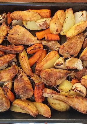 Une photo de Pilons de poulet aux légumes au four
