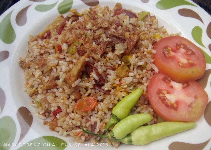 Nasi Goreng Gila