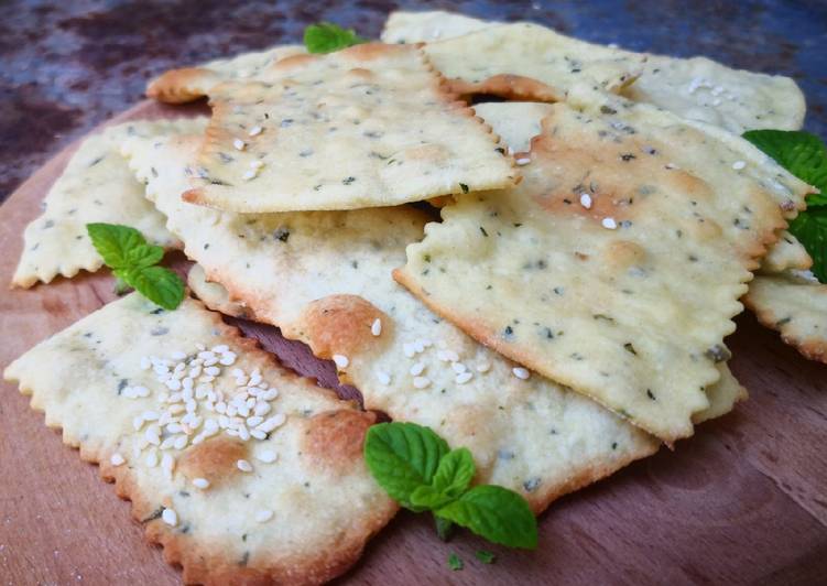 Crackers alle erbe aromatiche