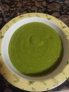 Una foto de Puré de brócoli y patatas para bebés