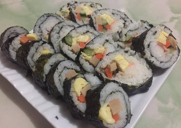 Nasi gulung ala jepang (sushi sederhana)
