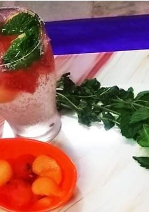 A picture of Melon Ball Soda Lemonade Fruit Juice.