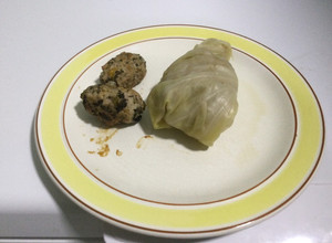Una foto de Rollos de col rellenos