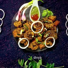 A picture of Scallions Muthia.