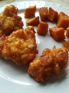 Csirkemell kétsajtos bundában, gluténmentesen recept fotója