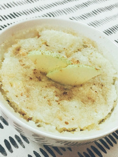 [微波爐食譜] 白朱古力蘋果蛋糕 的食譜成品照片