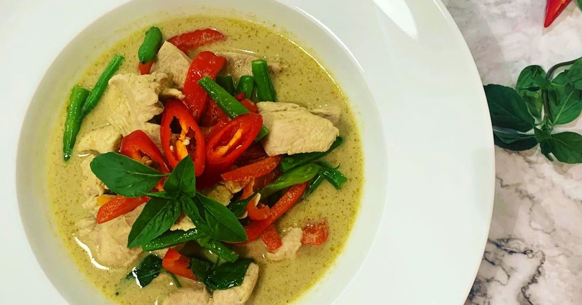 Thai Chicken Green Curry Recipe by cheriejones - Cookpad