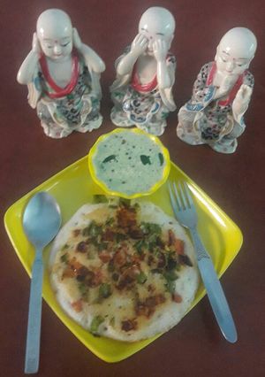 A picture of Vegetable utpam.
