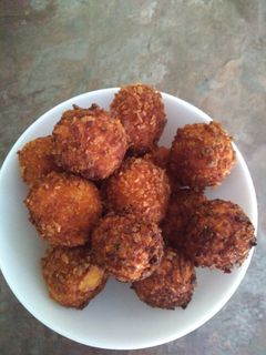 Rántott sajtgolyók recept fotója
