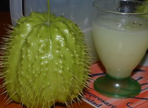 Una foto de Jugo de chayote crudo