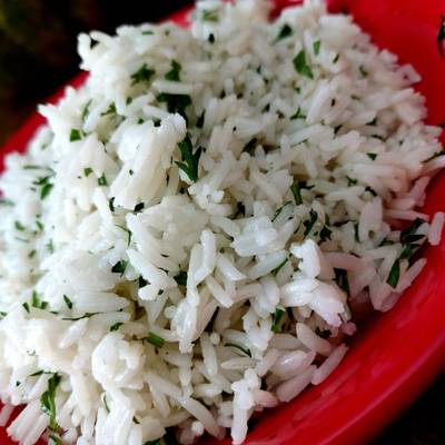 Arroz com folhas de cenoura Receita por Elianefariacozinhaafetiva - CookpadEnviar CooksnapCompartilhar-image