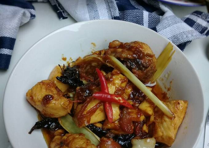 Ayam masak kecap