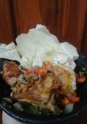 Foto resep 18. Ayam geprek sambal matah