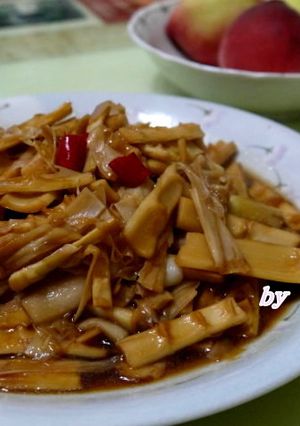 醬燒桂竹筍 的食譜成品照片