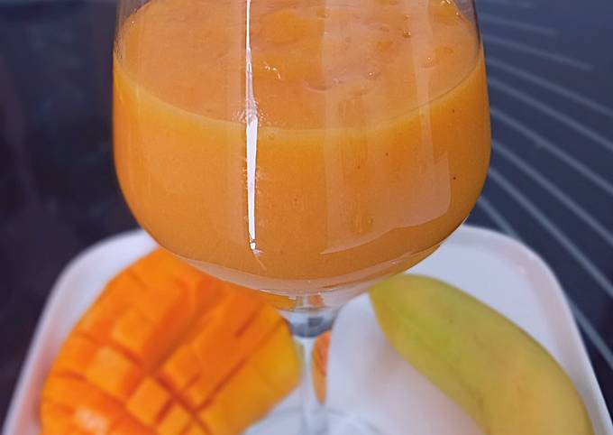 How to Make Smoothie mangue banane/eau de coco