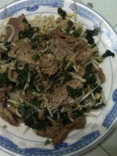 Hình của món Thịt bò xào giá.