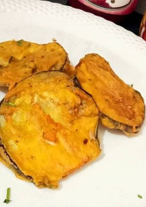 A picture of Brinjal Fritters.