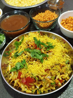 ભેળ (Bhel Recipe in Gujarati) રેસીપી મુખ્ય ફોટો