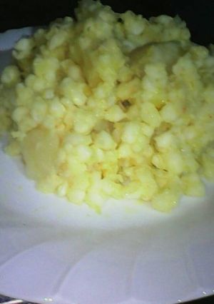 A picture of Samp with potatoes.