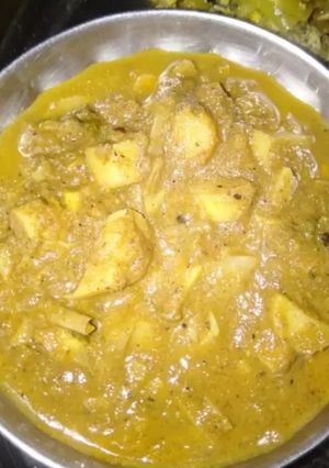 A picture of Bamboo shoots curry.