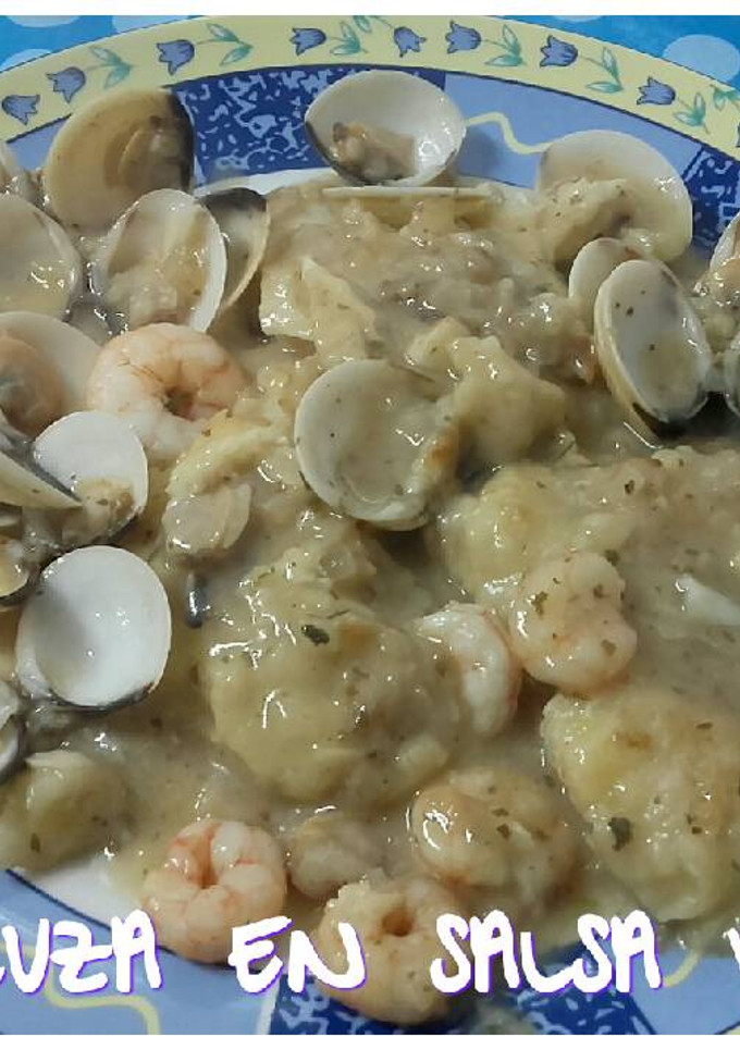 Una foto de Merluza en salsa verde
