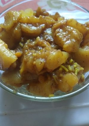 A picture of Chatpata aloo kabli.