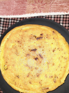 ઇન્સ્ટન્ટ હાંડવો (Instant Handvo Recipe In Gujarati) રેસીપી મુખ્ય ફોટો
