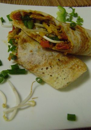 A picture of Stuffed Dosa Roll.
