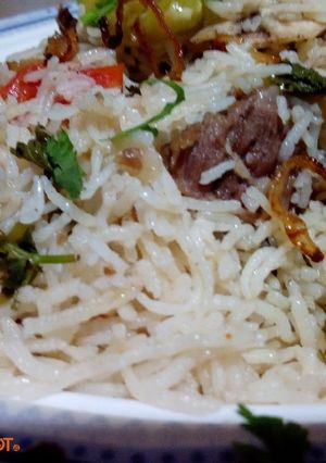 A picture of Beef yakhni pulao.