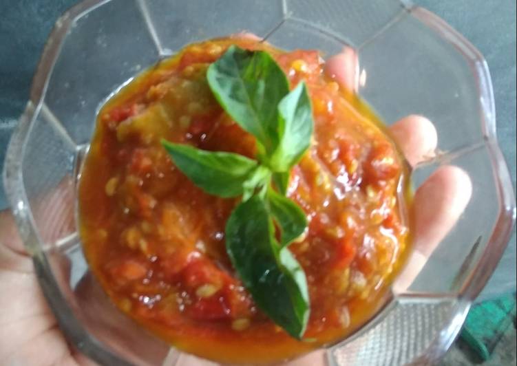 Resep Sambal terasi tomat oleh Amalia Ratna Sari - Cookpad