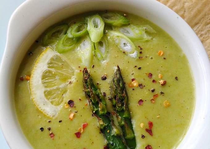 Vickys Creamy Asparagus Soup GF DF EF SF NF Vegan