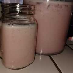 Una foto de Agua fresca de fresa 🍓 michoacana