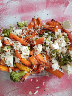 Una foto de Ensalada con calabaza templada en la freidora de aire